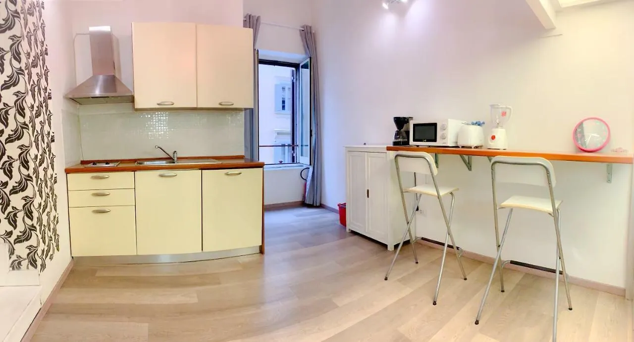 Luxury Barberini Boutique Apartment Rome Italy